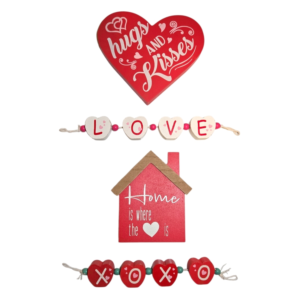 Red Heart Wall / Desk Decor Set